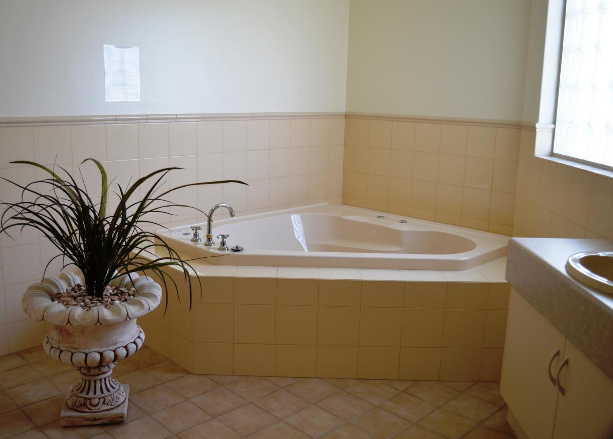 Country Roads Motor Inn Naracoorte Δωμάτιο φωτογραφία